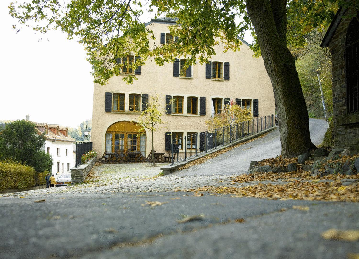 Youth Hostel Вианден Екстериор снимка